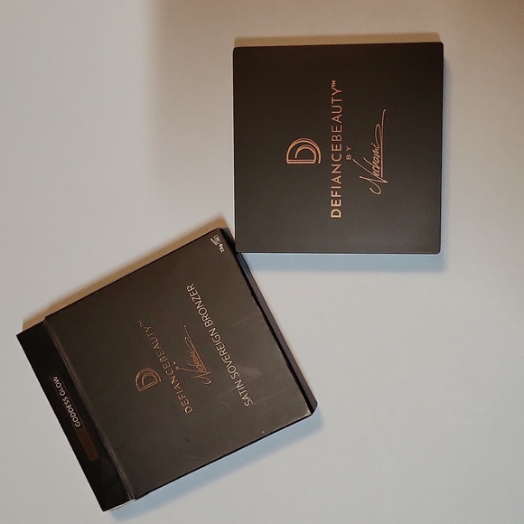 Defiance Beauty by Nechami Satin Sovereign Bronzer: Goddess Glow, 7.5g, NIB - Picture 4 of 6